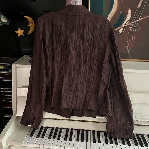 Elegant Brown Blazer for Women 10 - Picture 4 of 11